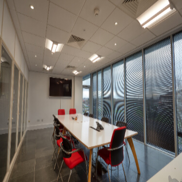 Office-Meeting-Room-_71A9313